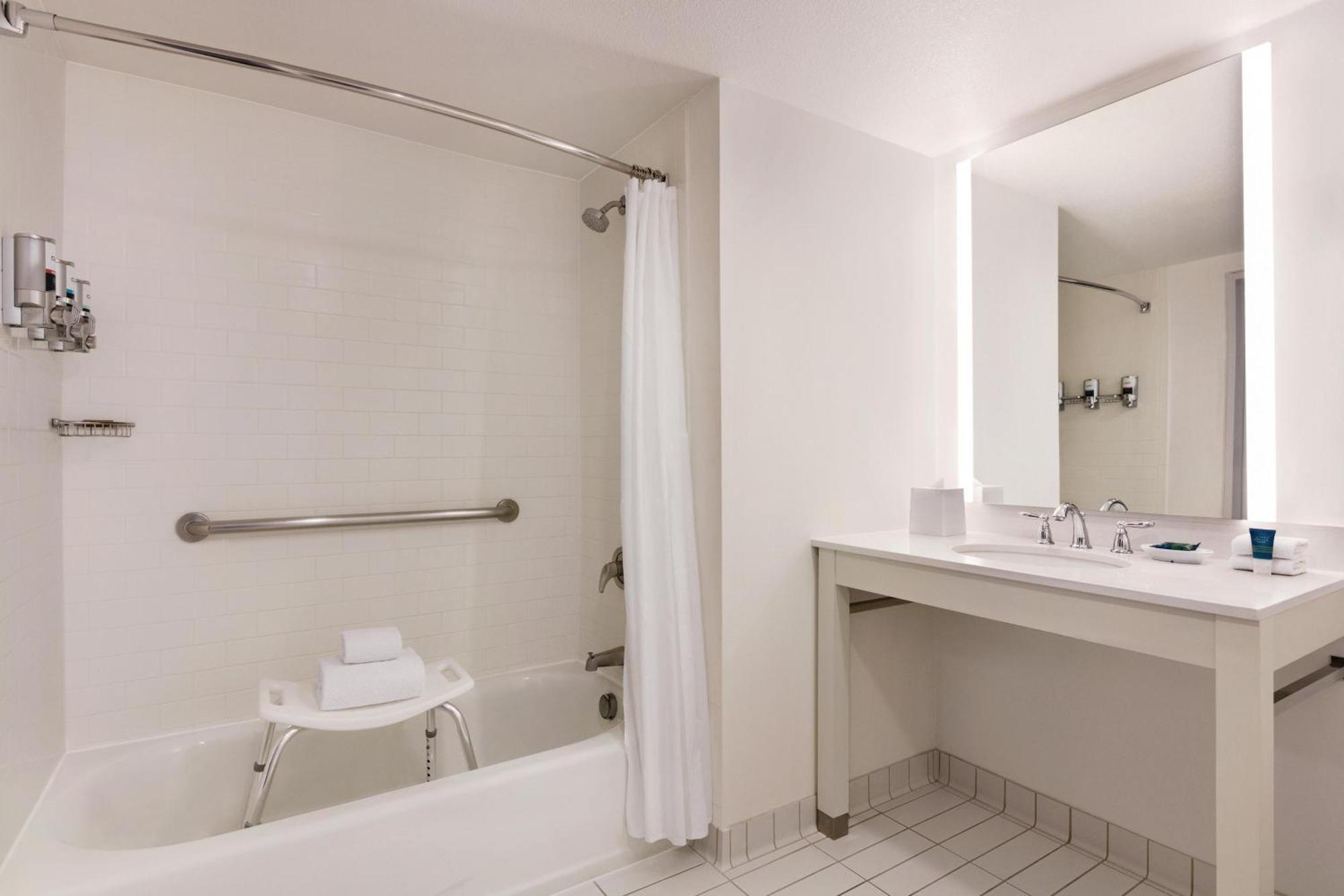 Four Points By Sheraton Sacramento Airport Esterno foto